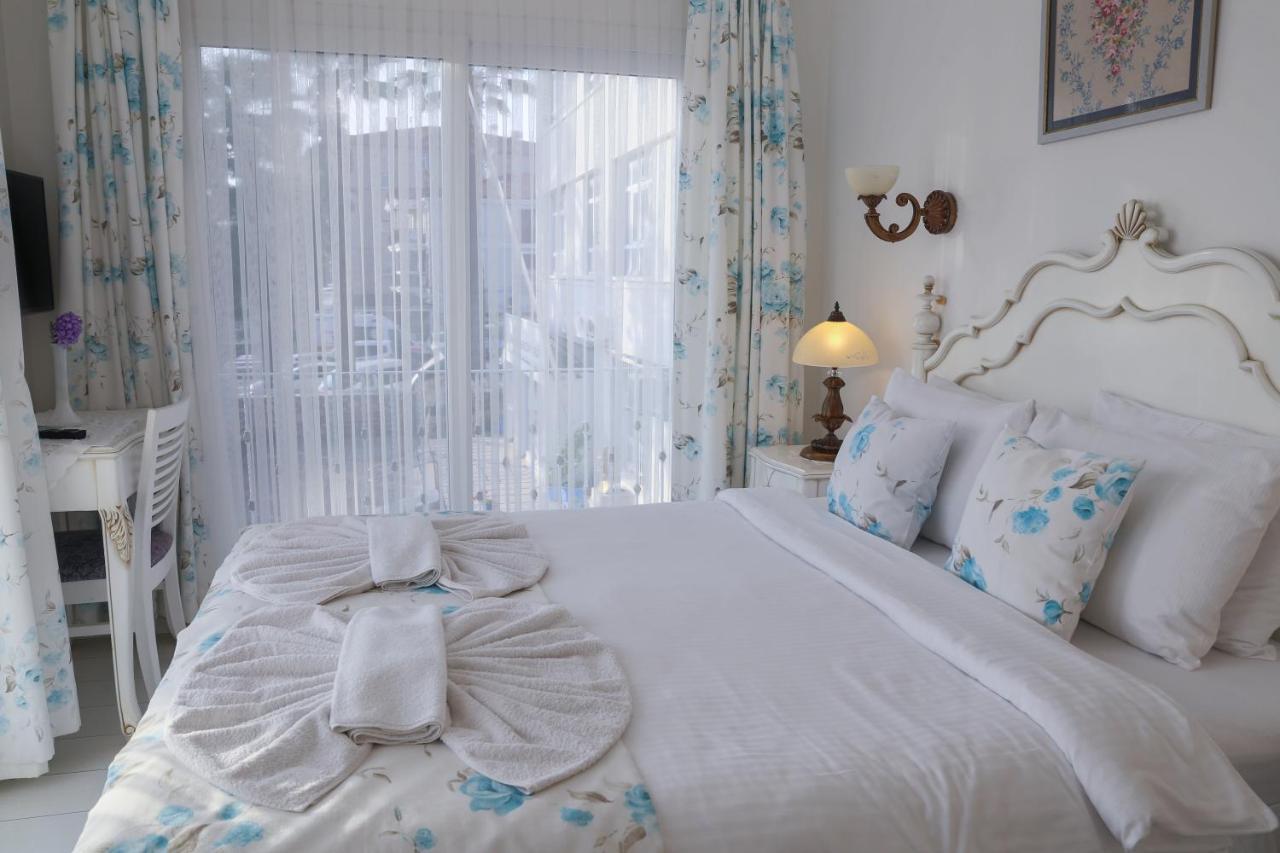 Dantela Butik Hotel Cesme Bagian luar foto
