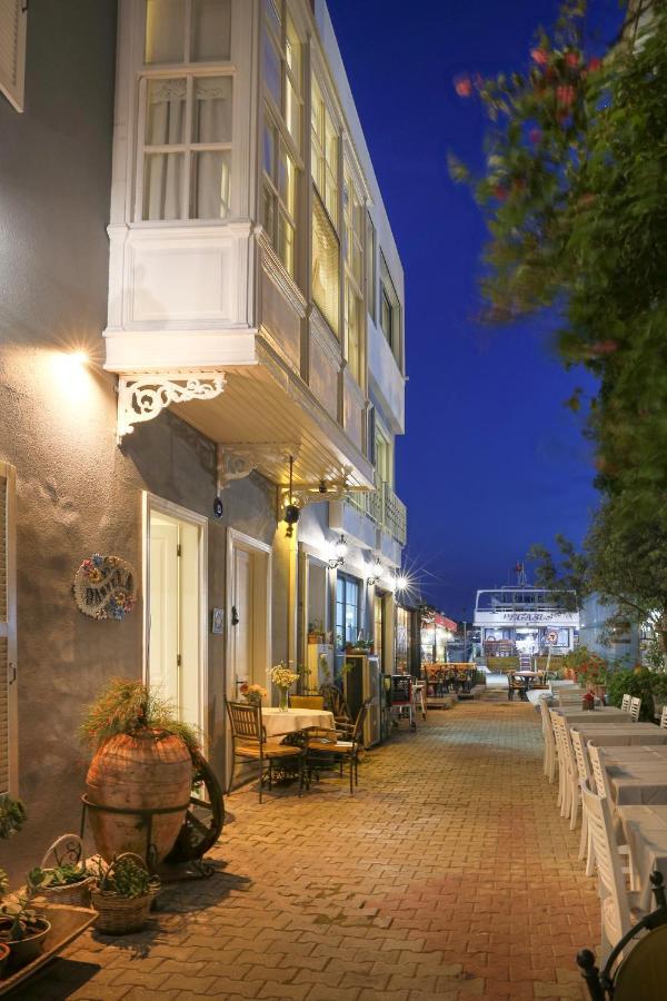 Dantela Butik Hotel Cesme Bagian luar foto